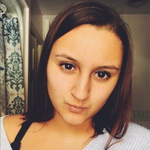 Meet your Posher, Catie